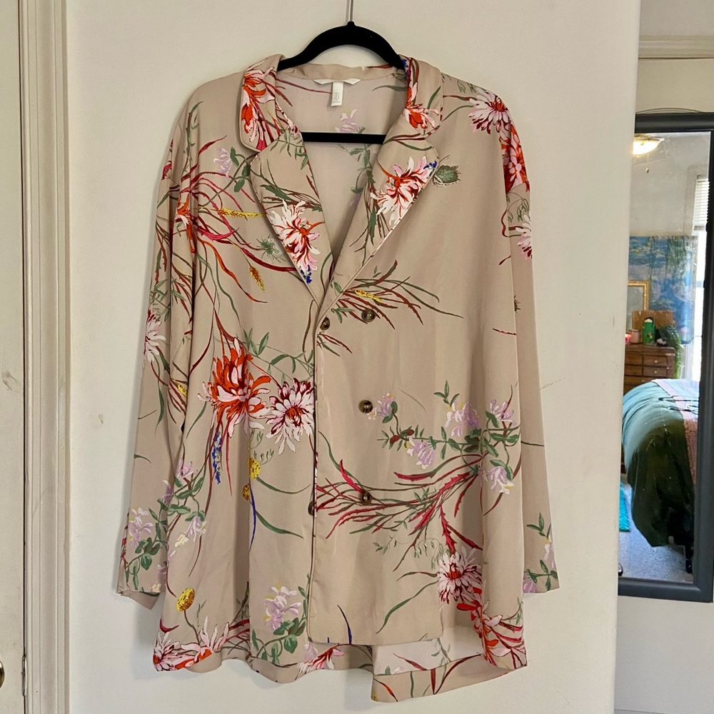 H&M Floral Button Down Long Sleeve Shirt, H&M Size Large